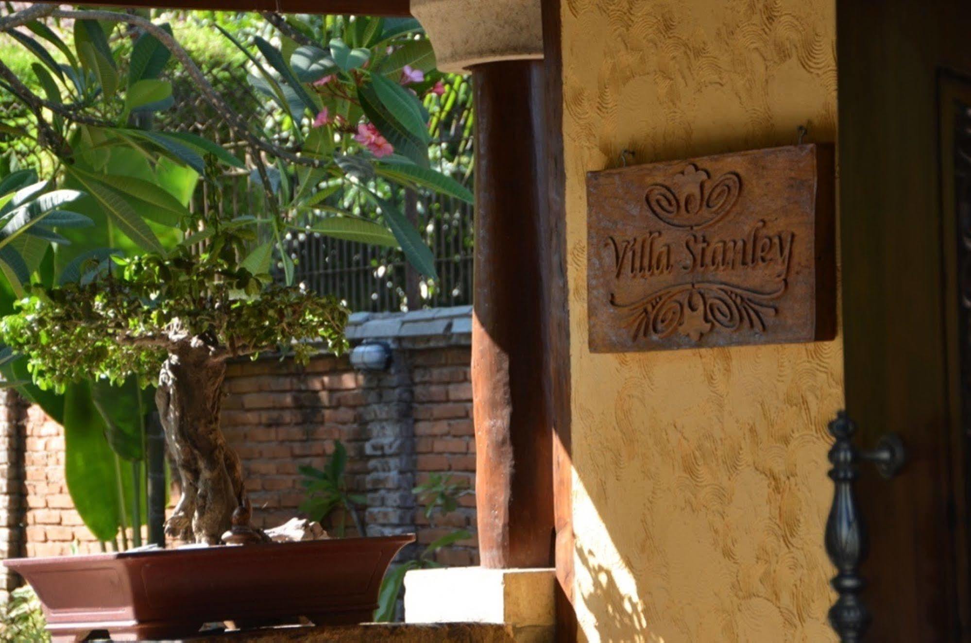 Hotel Stanley Lombok Mataram Exteriér fotografie
